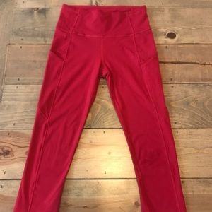 Red Lululemon Capri Pants Size 6